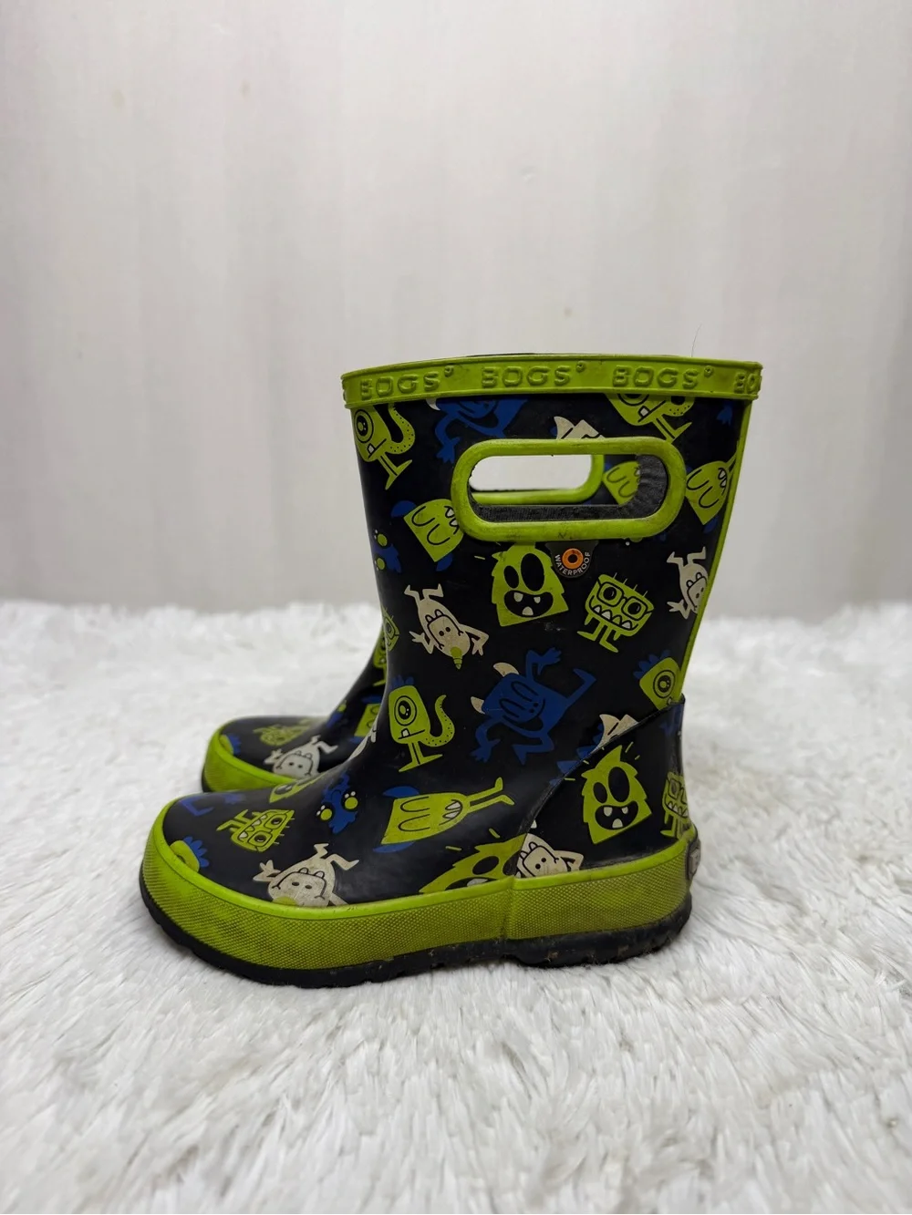 BOGS / Skipper Cool Monster green blue rain boots / toddler 9